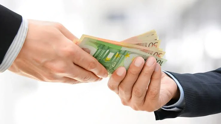 Private Kreditgeber: Privatpersonen und Unternehmen 