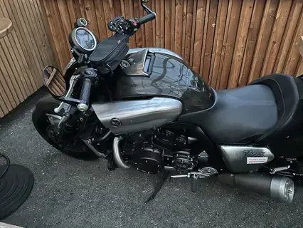1700 yamaha Vmax  carbon Edition 