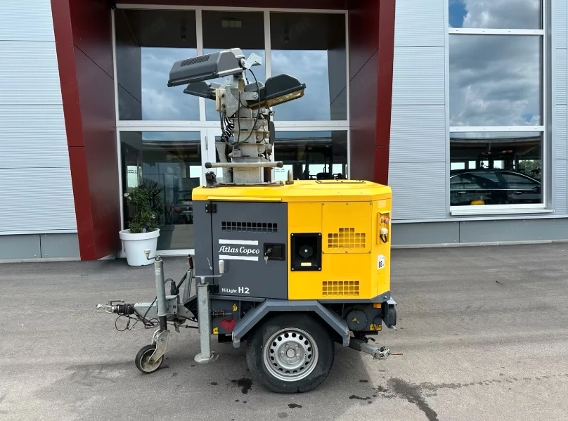 Atlas Copco HILIGHT H2 Lichtmast Anhänger Flutlicht