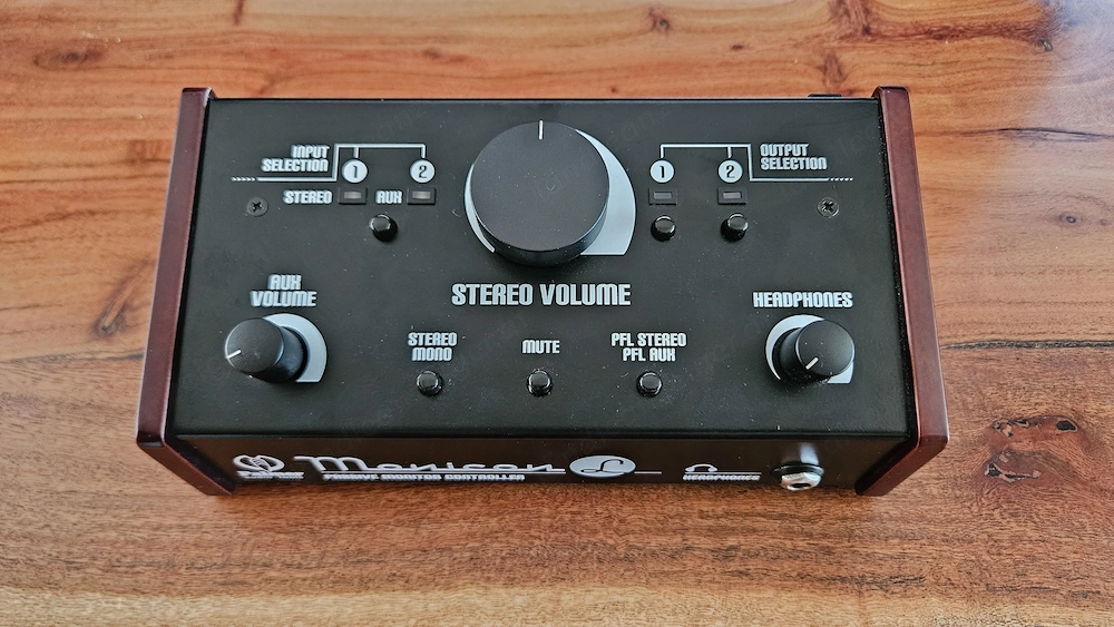 Palmer Monicon L Monitor Controller | 2 Monitorpaare | Sub Out