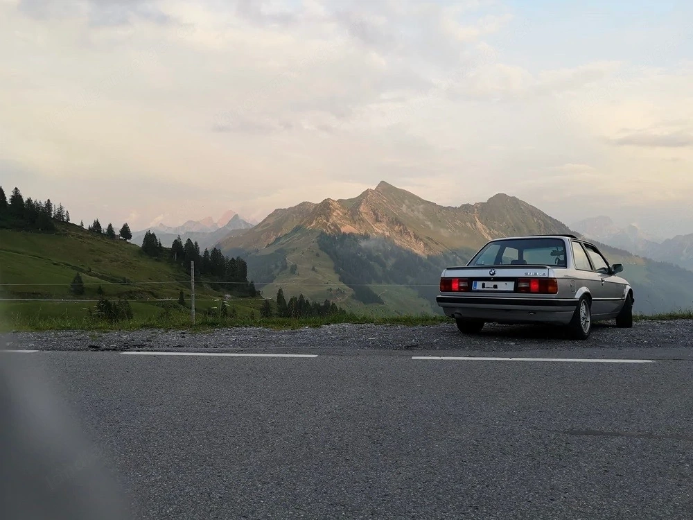 Bmw E30 318 is