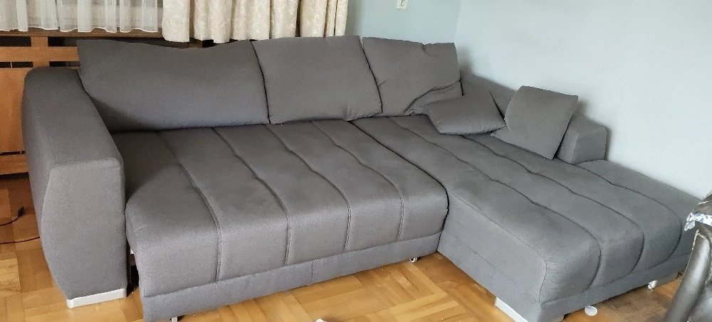 Ecksofa mit Motor