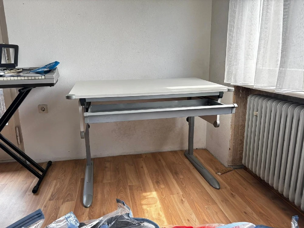 Schreibtisch zum Verschenken 
