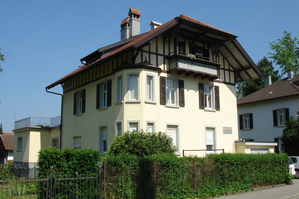Schöne Terrassenmaisonette in Jahrhundertwende-Villa 