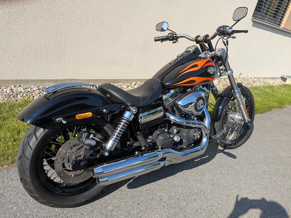 Harley Davidson -  Dyna Wide Glide