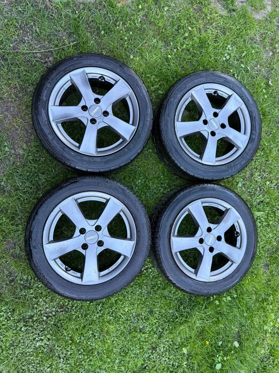 Komplett Räder Satz 185 55 R15 auf Dezent 6j15 H2 4 Loch Lochkreis 98 Fiat Panda