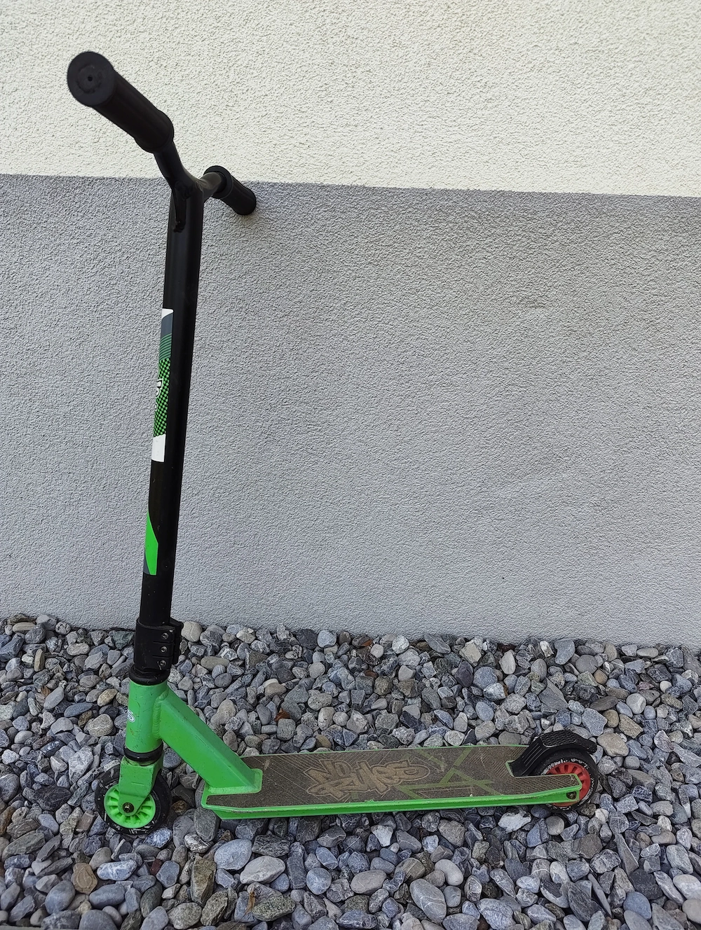Stunt Scooter mit Gebrauchsspuren 