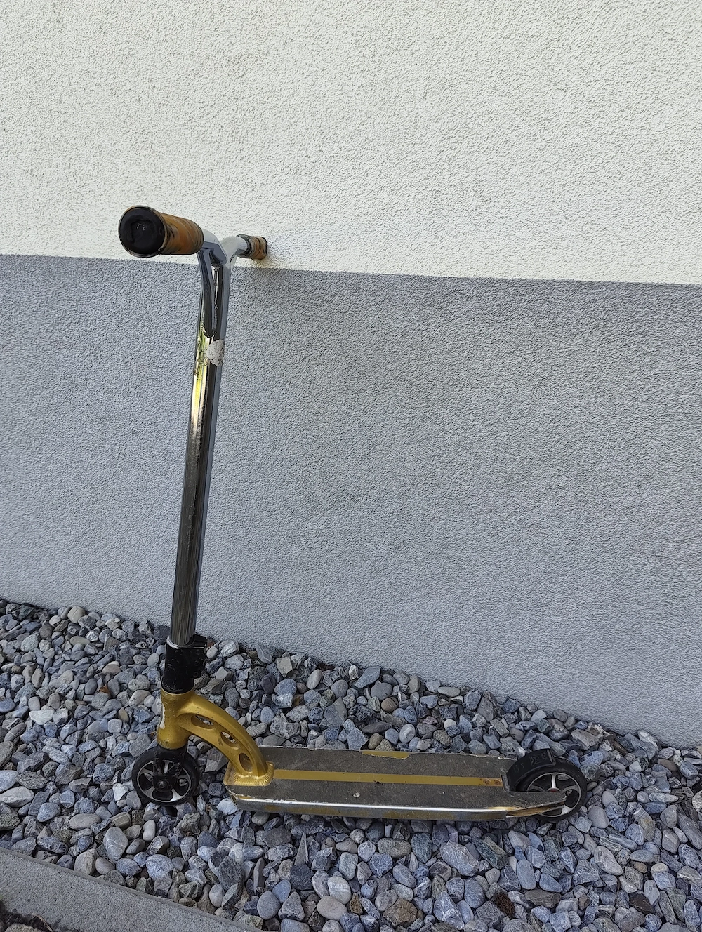 Stunt Scooter gold