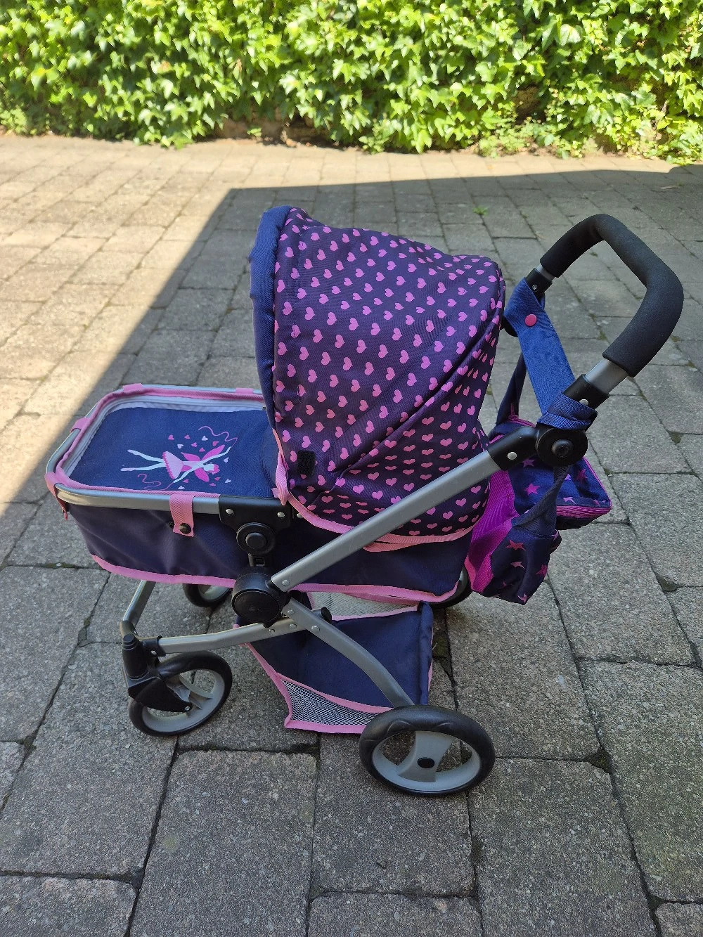 Puppenwagen mit Wickeltasche