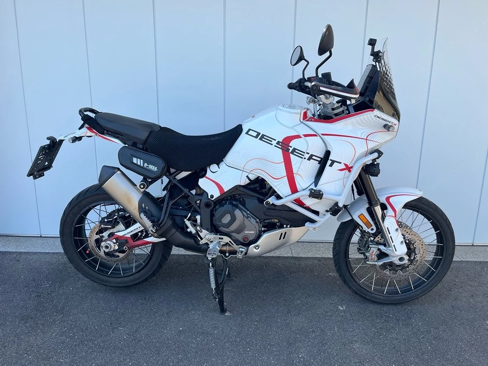 Ducati DesertX - Motorrad