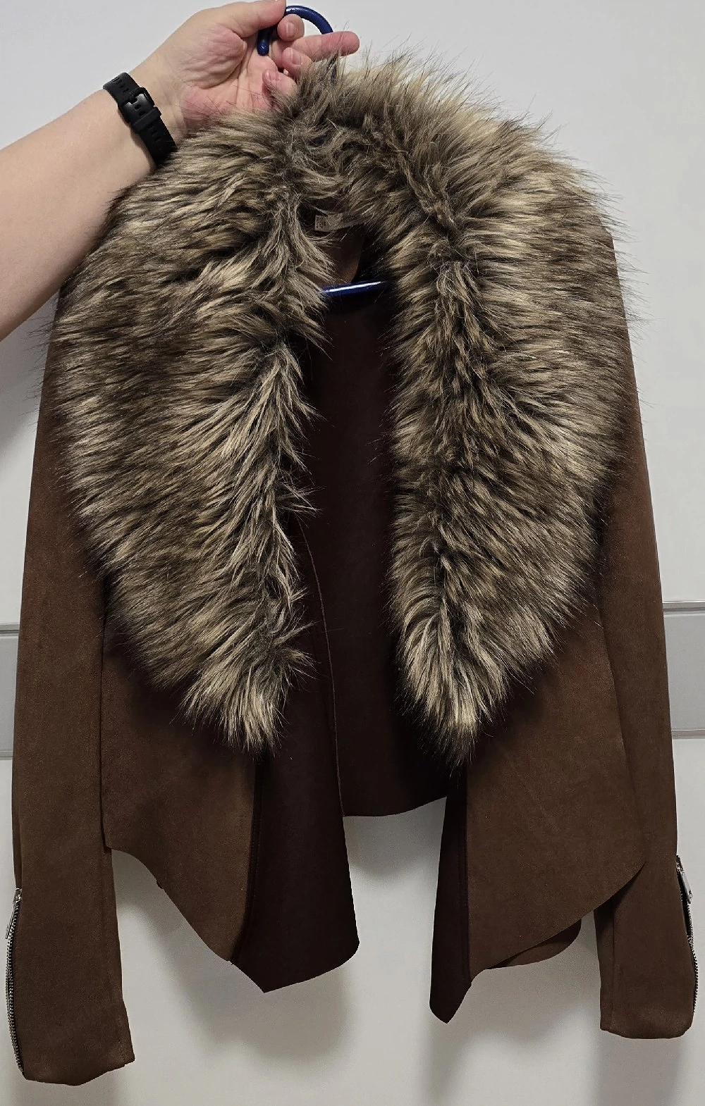 Jacke mit Kunstfellkragen