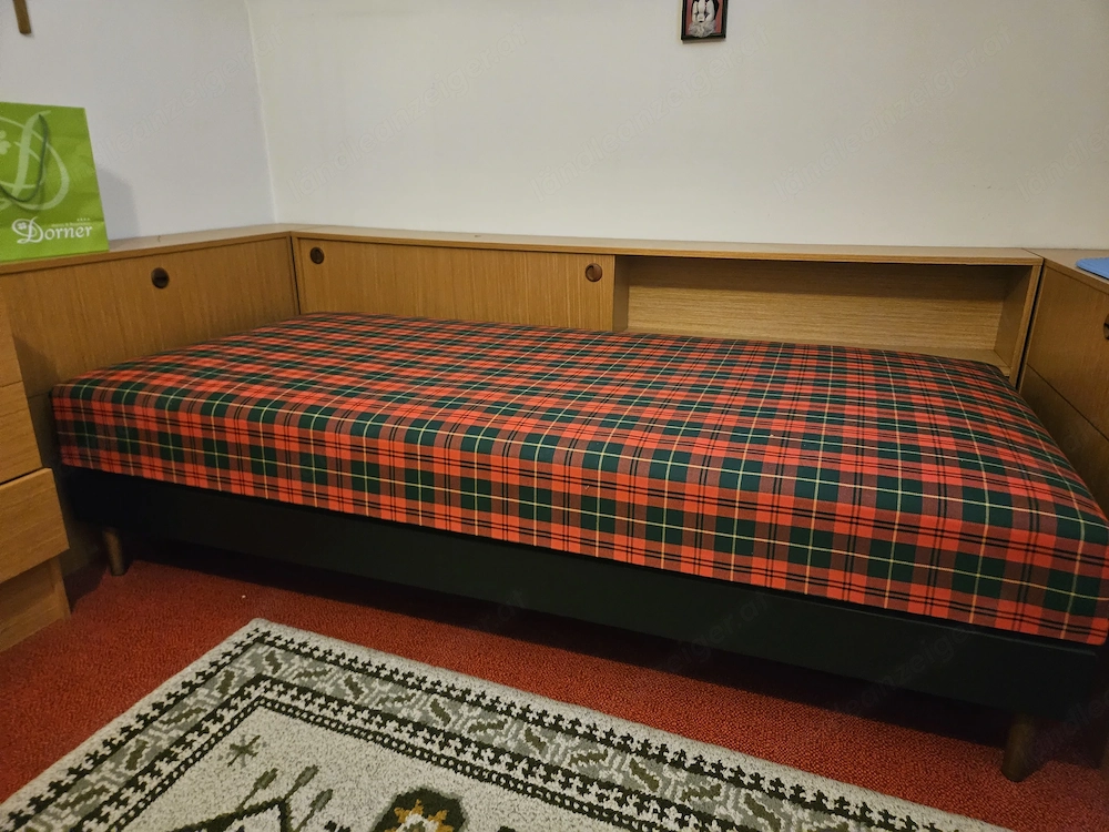 Zu verschenken: Retro Bett