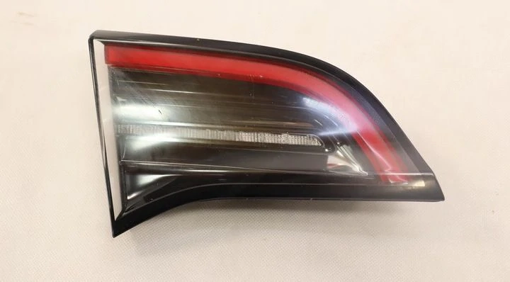 Original tesla model 3 r cklicht links hinten 1502088-00-c tesla model 3 lift hinten links lamp pass