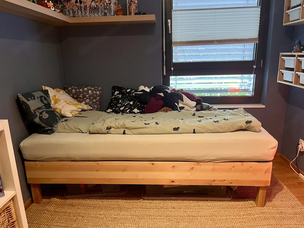 Ikea Bett 90x200 mit Lattenrost