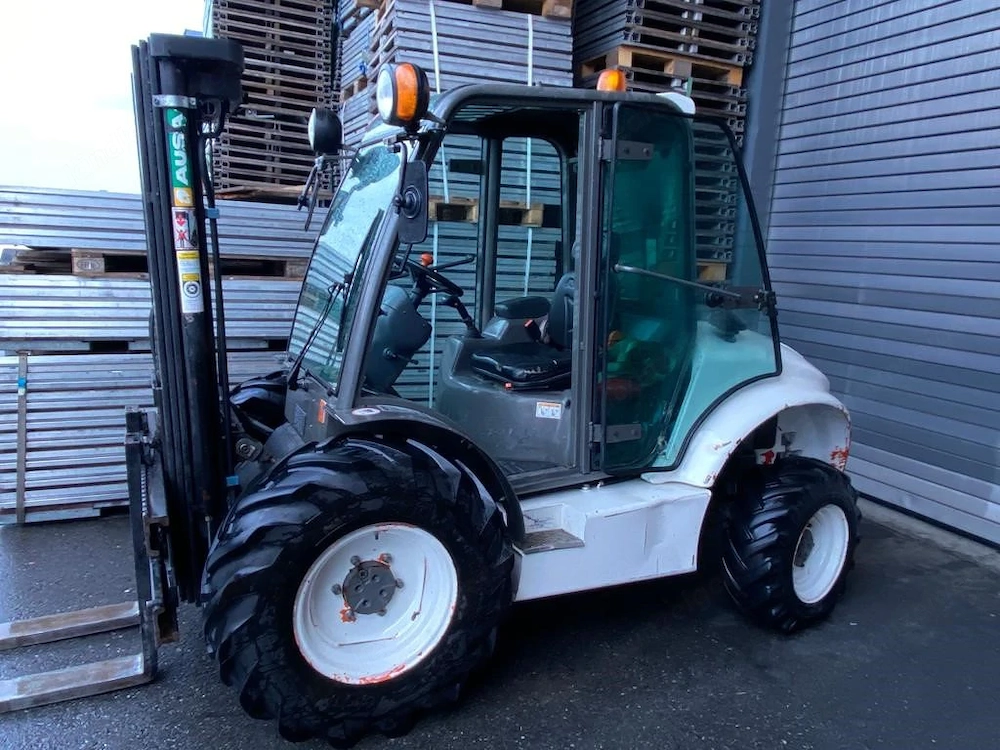 AUSA Geländestapler C 250 H x4