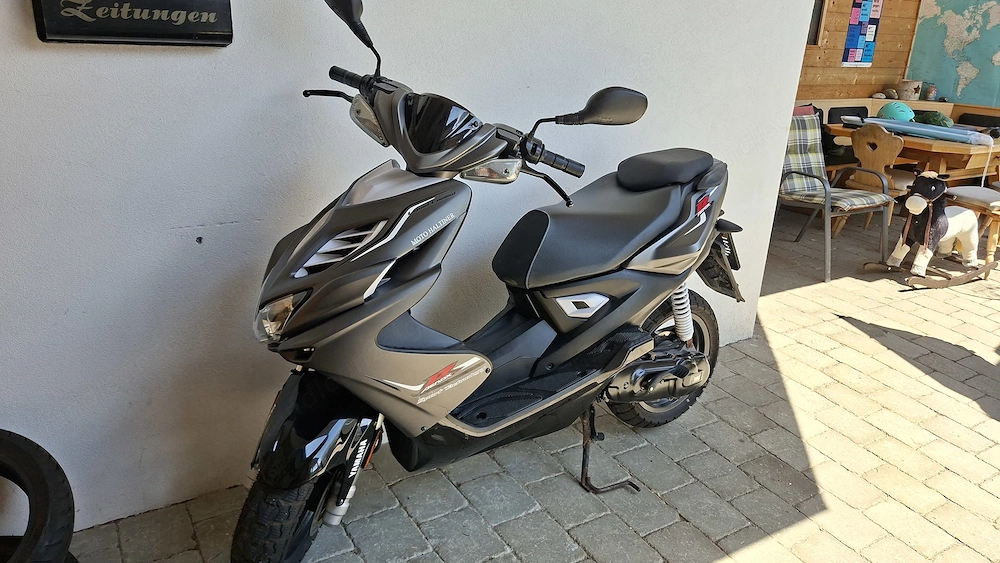 Roller   Moped    Yamaha    Aerox 