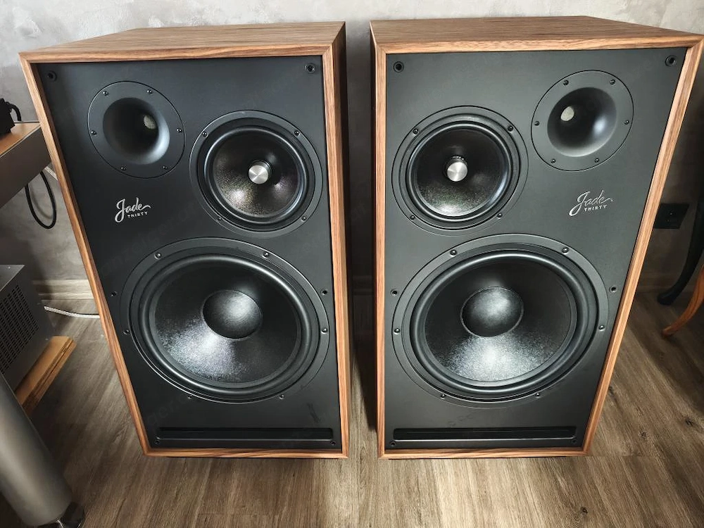 Pylon Audio Jade 30