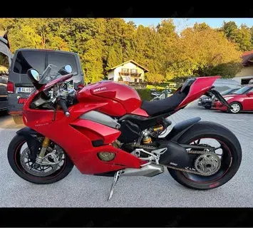 Ducati Panigale V4S