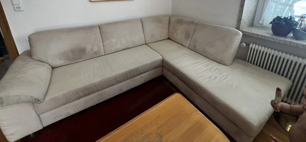**Beige Couch zu verschenken   Selbstabholung**