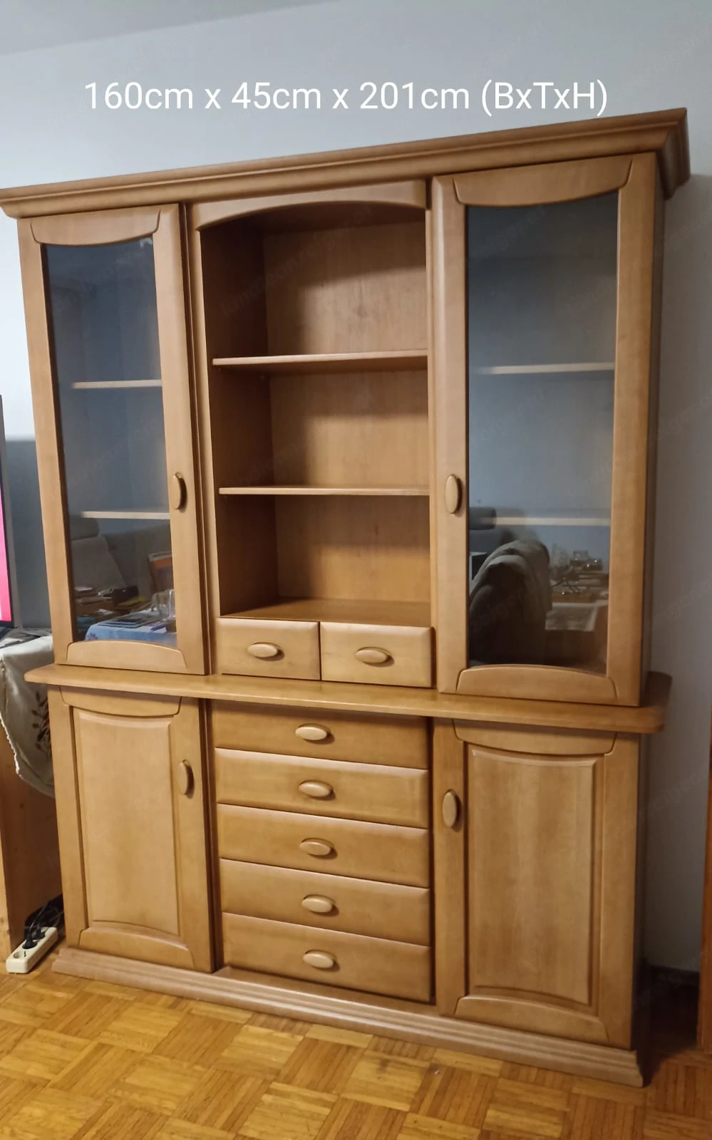 Schrank günstig abzugeben