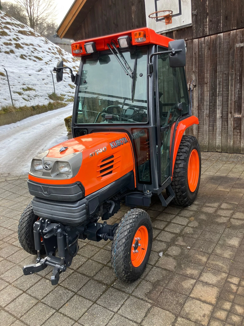Allradtraktor Kubota STV40 Traktor Kompakttraktor Fendt John Deere Steyr