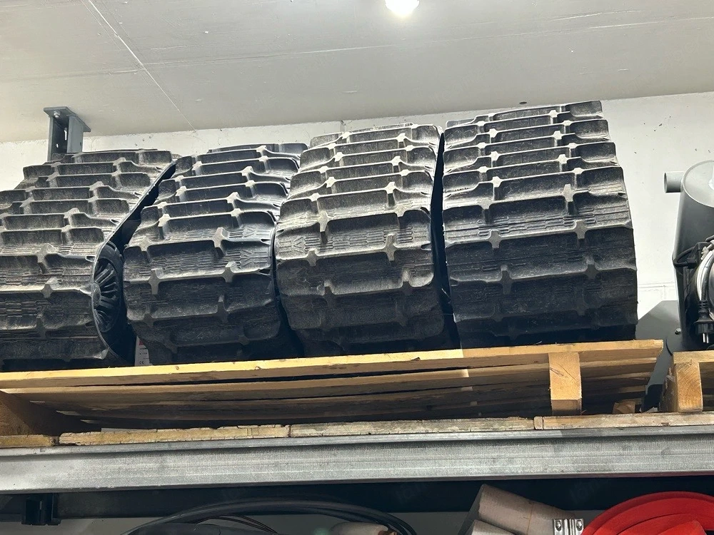 Raupen Quad UTV