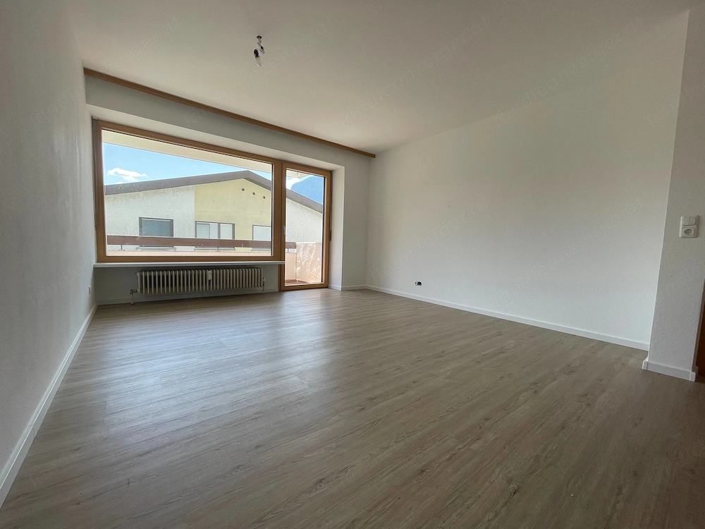 Provisionsfreie, helle, NEU renovierte 2-Zimmer Wohnung in Bludenz zur vermieten 