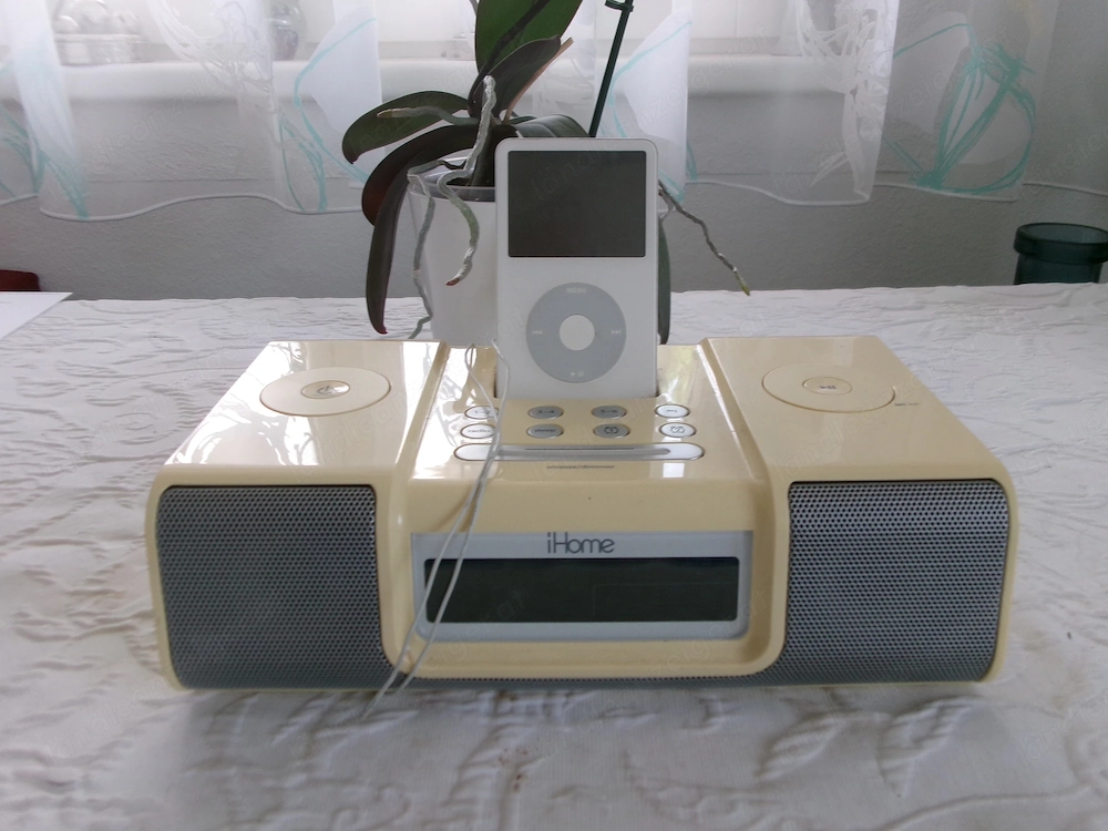 iHome - Radiowecker + iPod