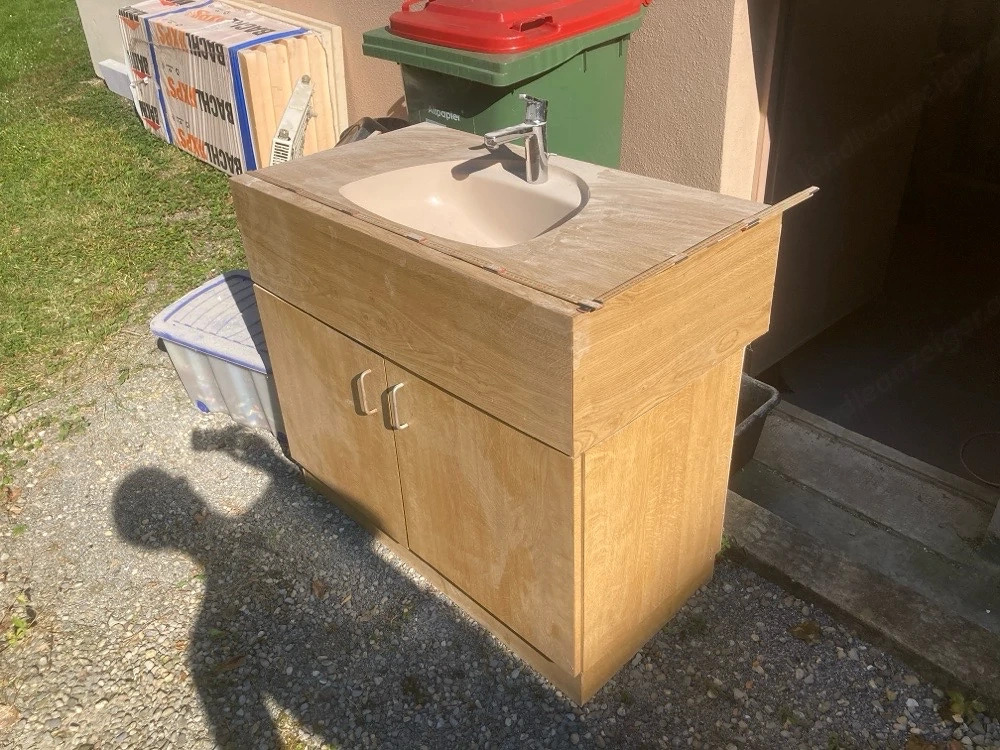 Waschtisch ca. 100 x 50 cm (BxT)