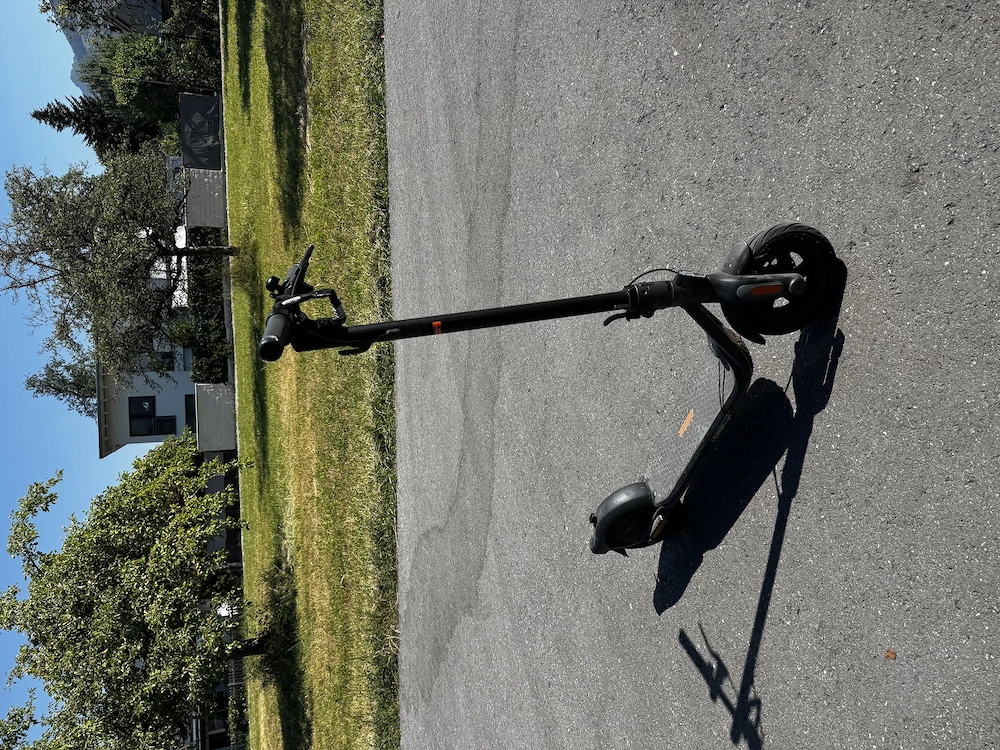 Segway Ninebot eScooter F2