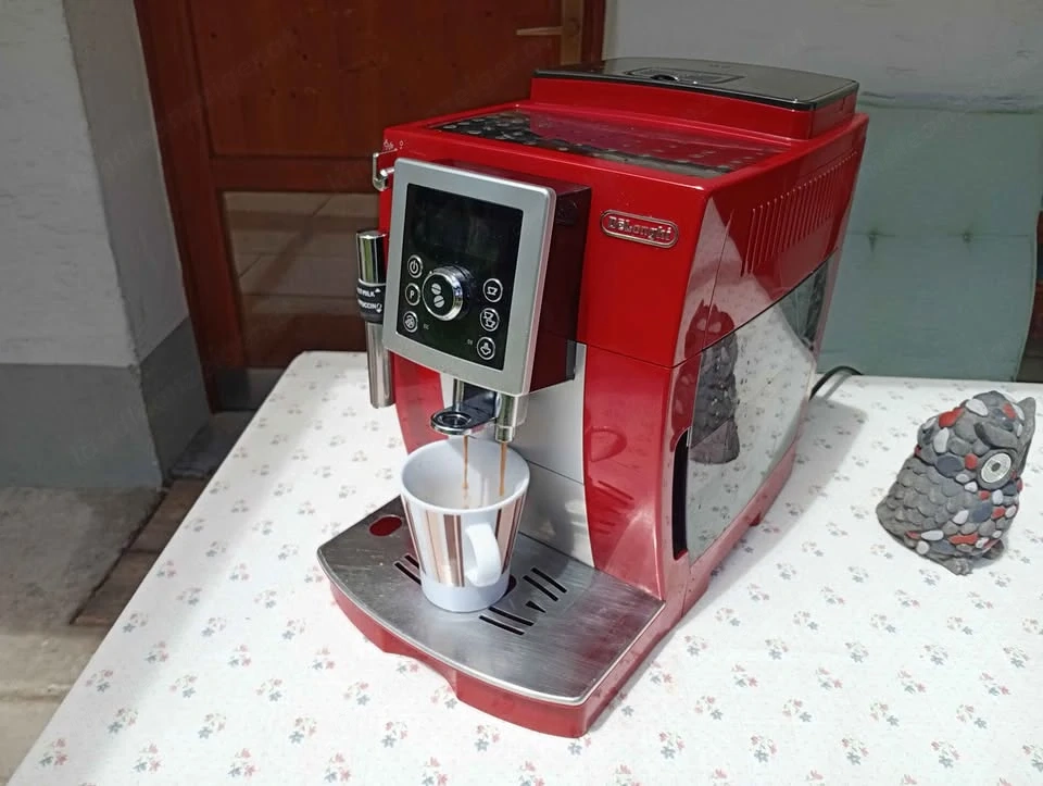 DeLonghi ECAM 23420 R 1.8L in Rot
