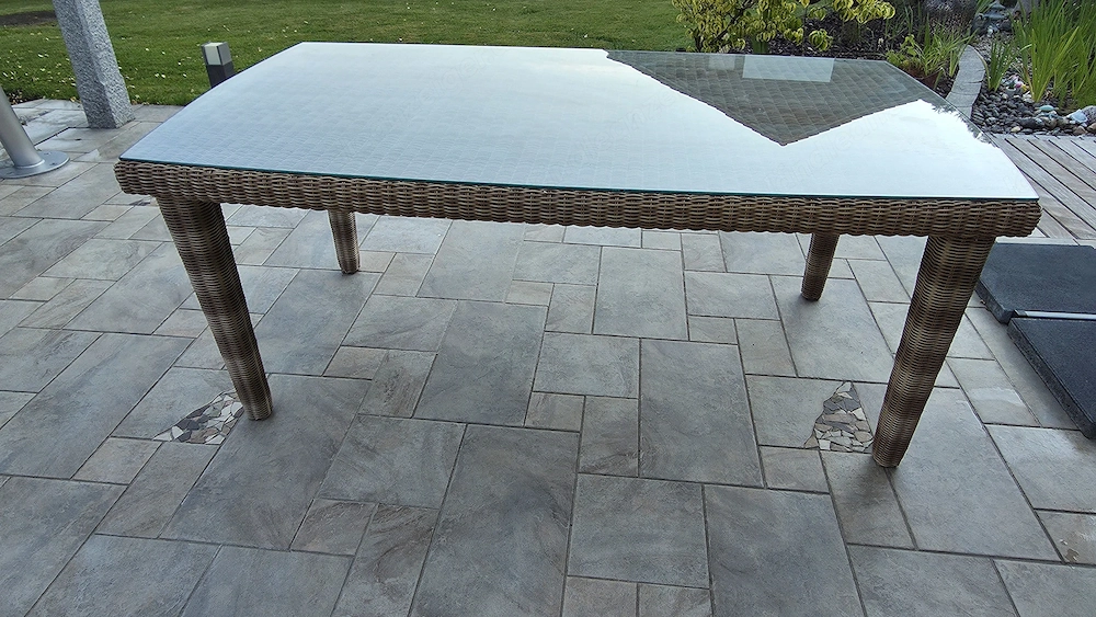 Rattan Geflecht Gartentisch