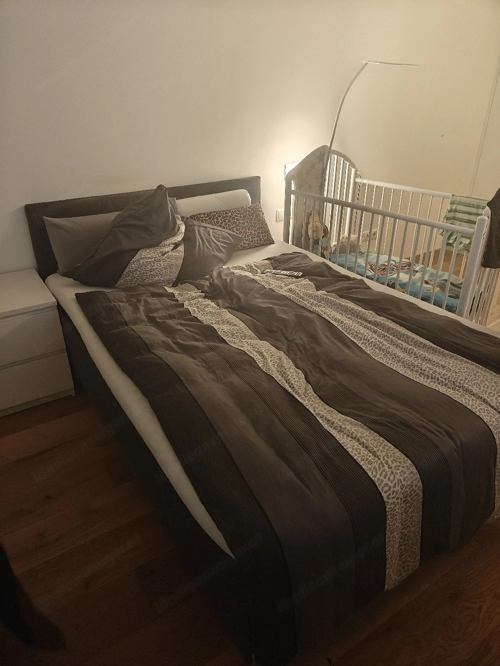 Doppelbett 140x200 zu verschenken