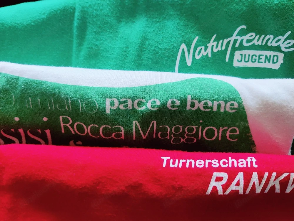 T-Shirts ca Gr. 164 M