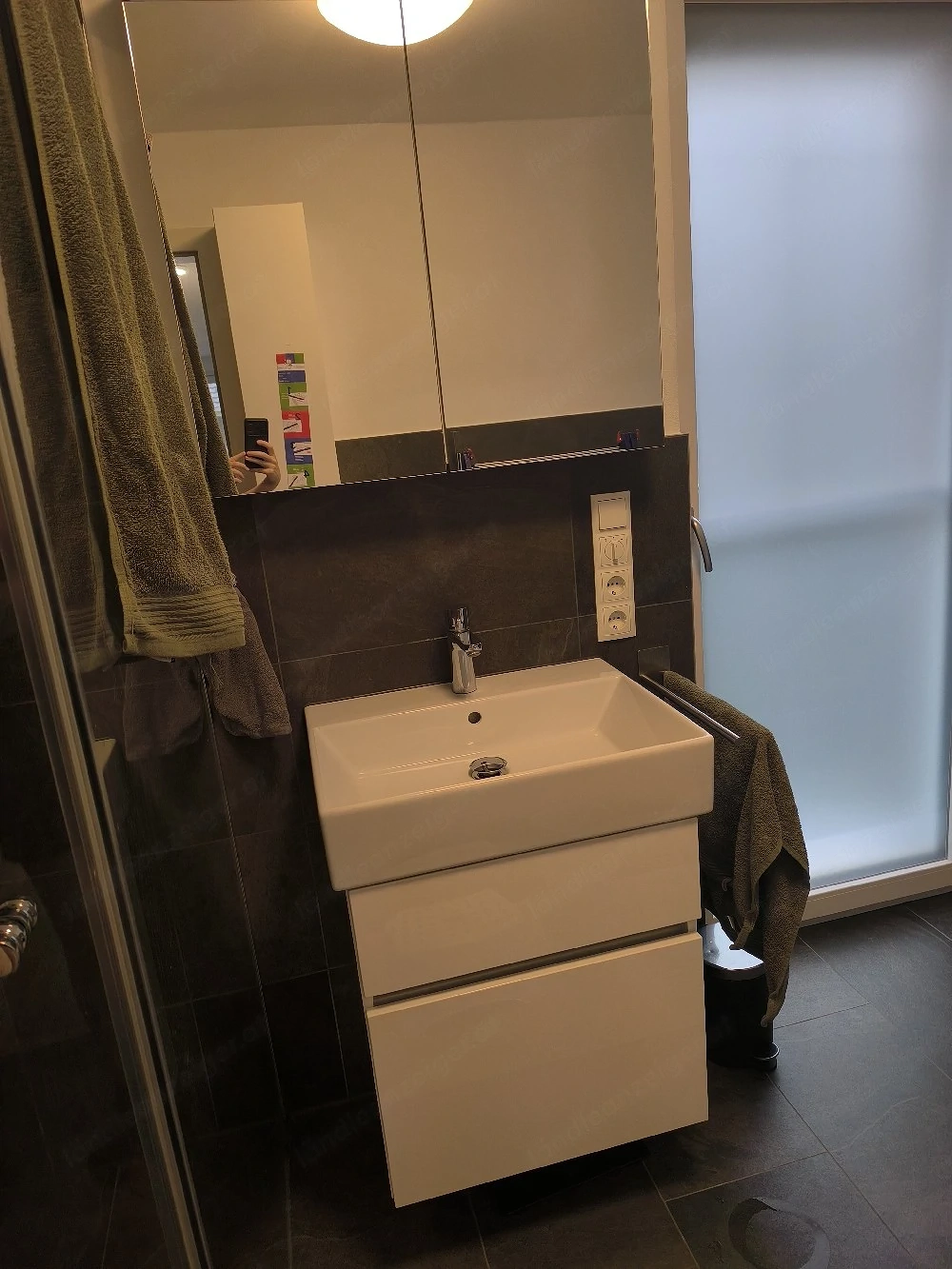 Sanipa Waschtisch 80 cm mit Villeroy & Boch Keramikwaschbecken