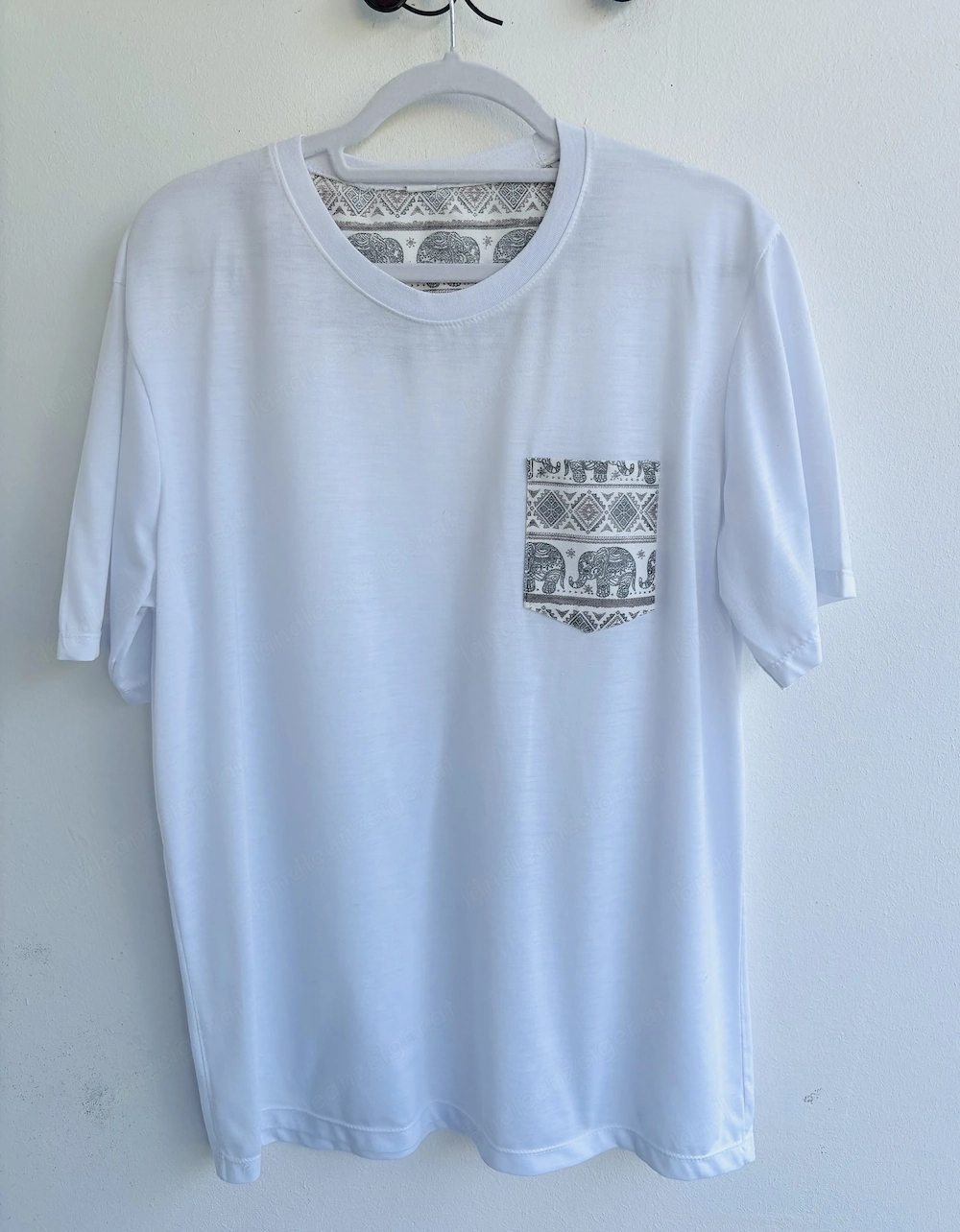 Weißes Herren Bauwoll Shirt mit Brusstasche