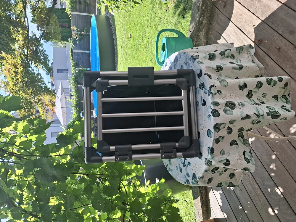 Hundebox zu verschenken