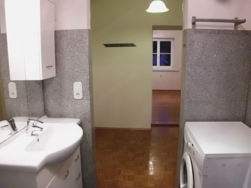 Zentral aber sehr ruhig gelegene Altbauwohnung im Herzen von Feldkirch - 2,5 Zimmer 