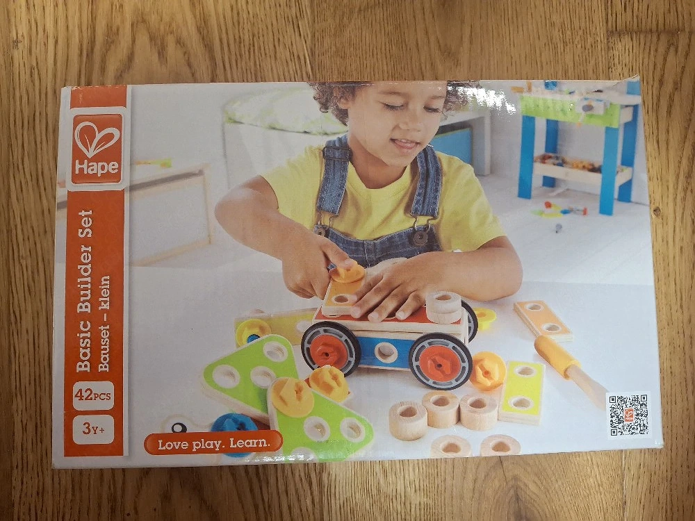 Hape Basic Builder Set