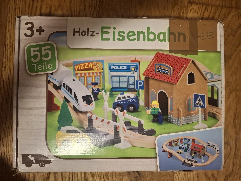 Holz-Eisenbahn