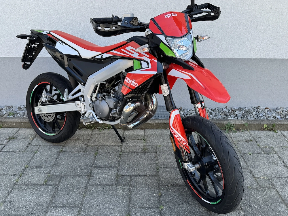 Aprilia SX 50 Factory 50 - Euro 4 - 1. Besitz - Final Edition - Bj. 12   2020 - nur 9.987 km