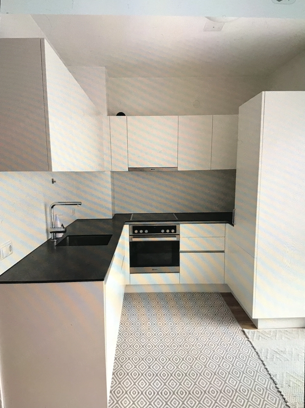 Vermiete möblierte 95m2 Wohnung, 3,5 Zimmer, mit riesiger Terrasse
