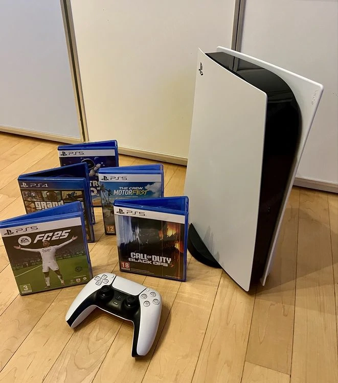 Playstation 5 (inkl. Controller + 5 Spiele)