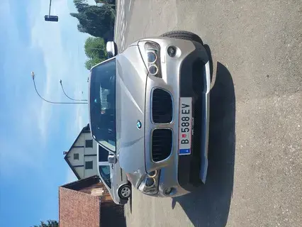 Bmw x1 neu vorgeführt Allrad guter allgemeinzustand
