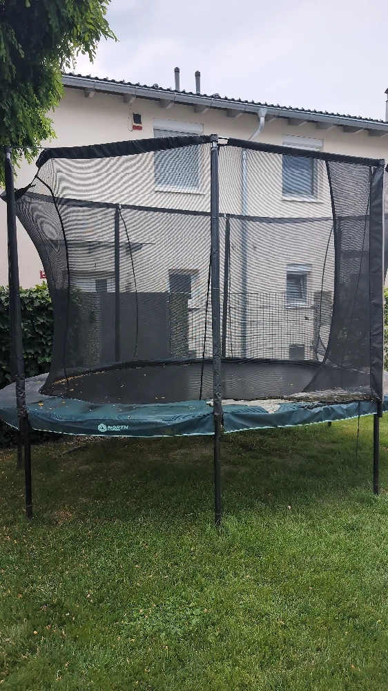 Trampolin north