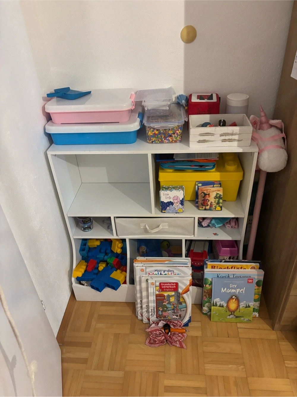Spielzeugkommode