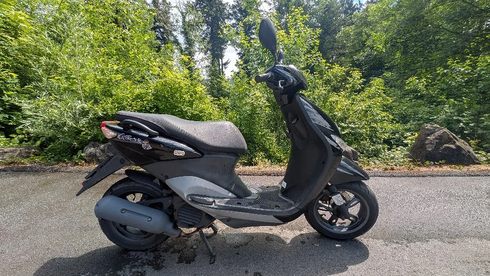 Yamaha Neos 4 Takt Berg Mopet