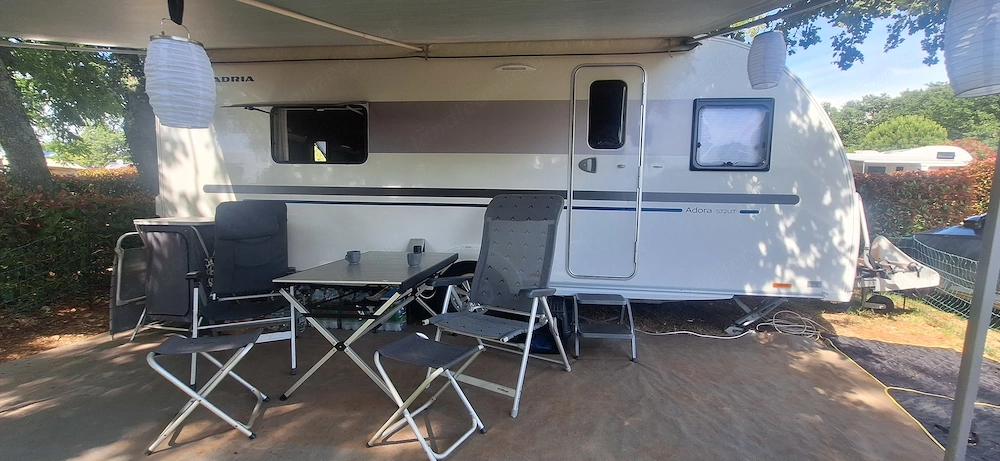 Wohnwagen Adria Adora 572 UT