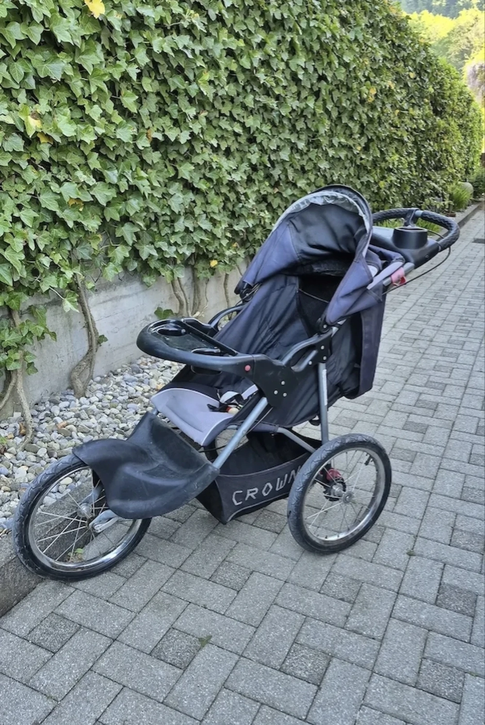 Kinderwagen zu verschenken 