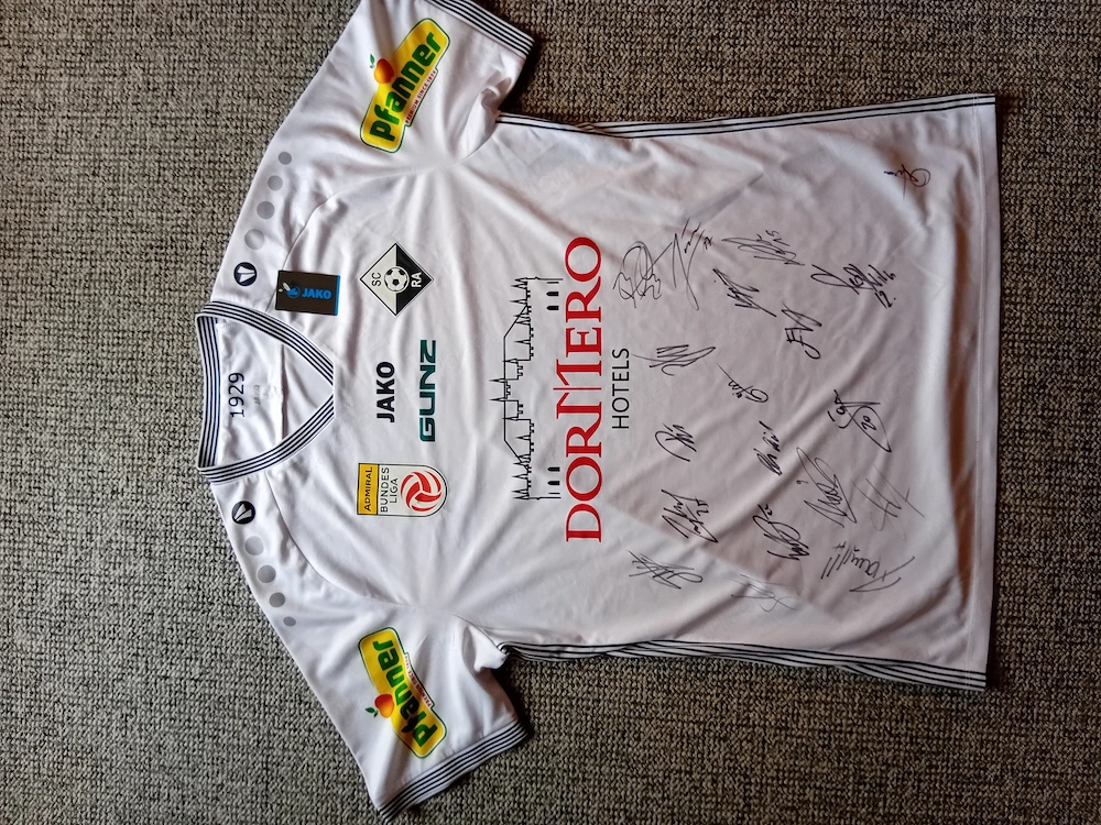 Altach Trikot mit Unterschriften